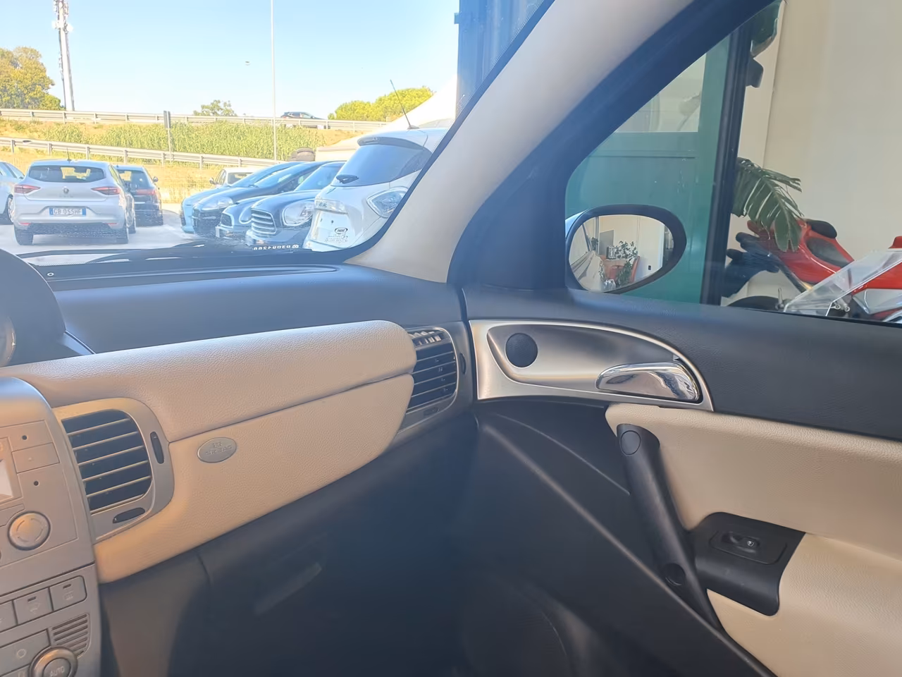 Lancia Ypsilon 1.2 Oro Bianco
