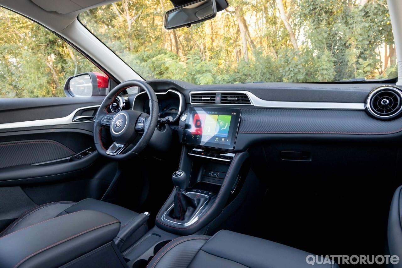 Mg ZS 1.0T-GDI tetto pelle navig cam Luxury