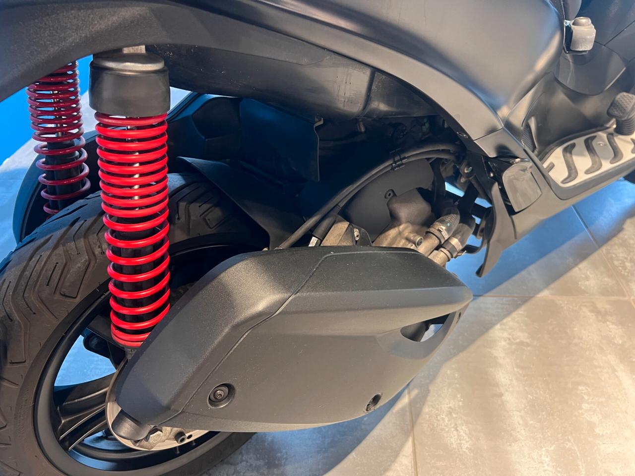 Piaggio MP3 300 hpe
