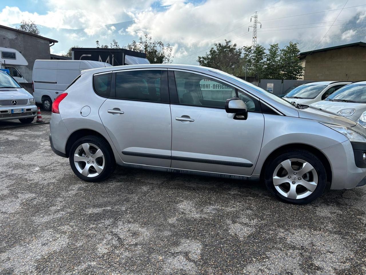 Peugeot 3008 1.6 e-HDi 115CV cambio robotizzato S.&S. Business