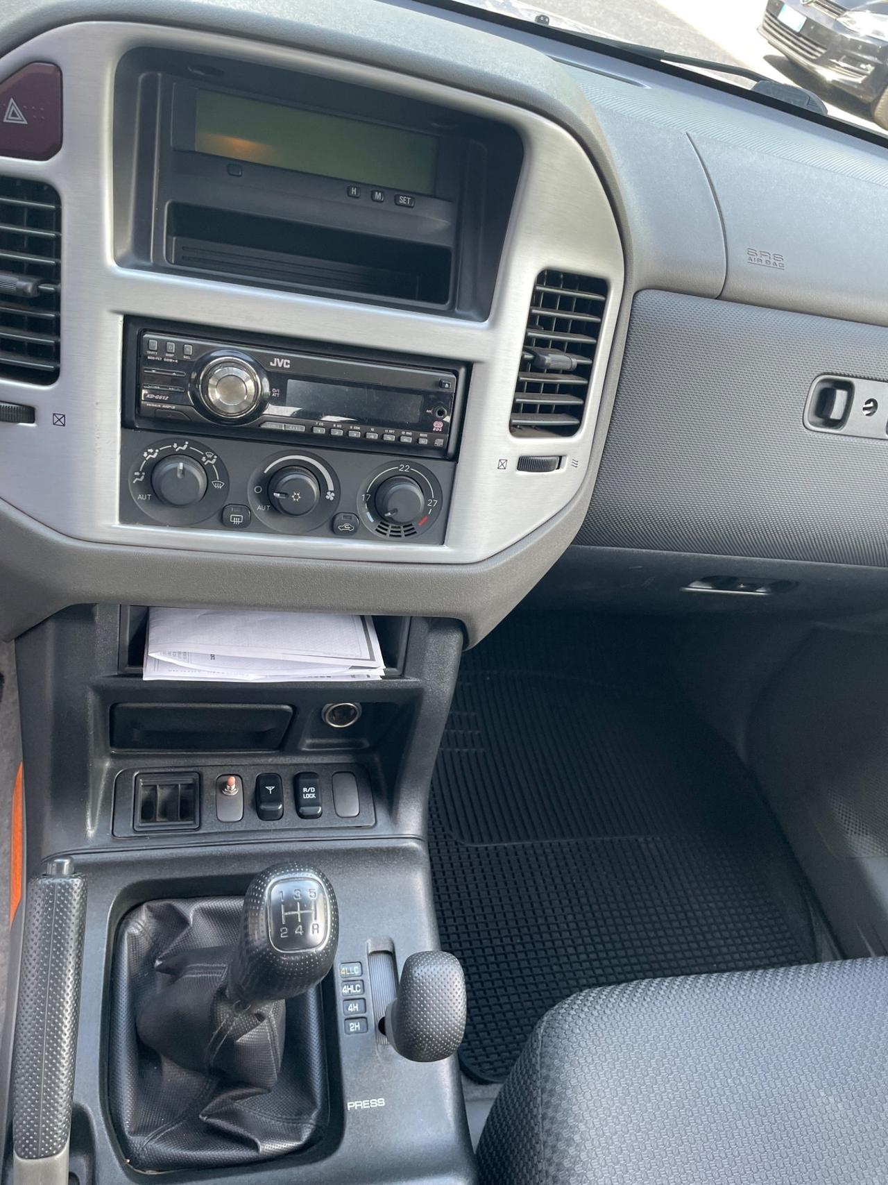Mitsubishi Pajero 3.2 16V DI-D 3p. GLS1