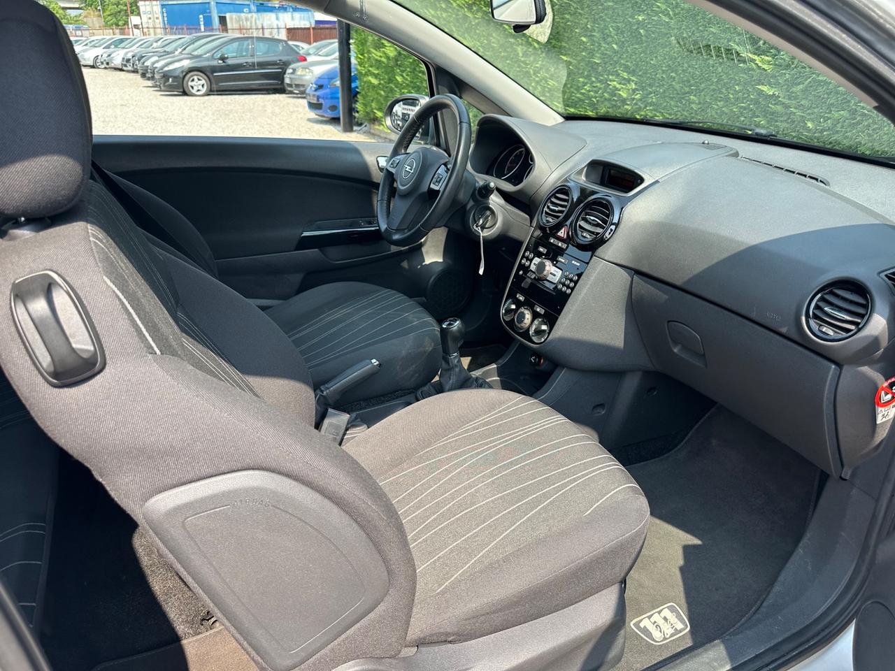 Opel Corsa 1.0 12V 3 porte Edition