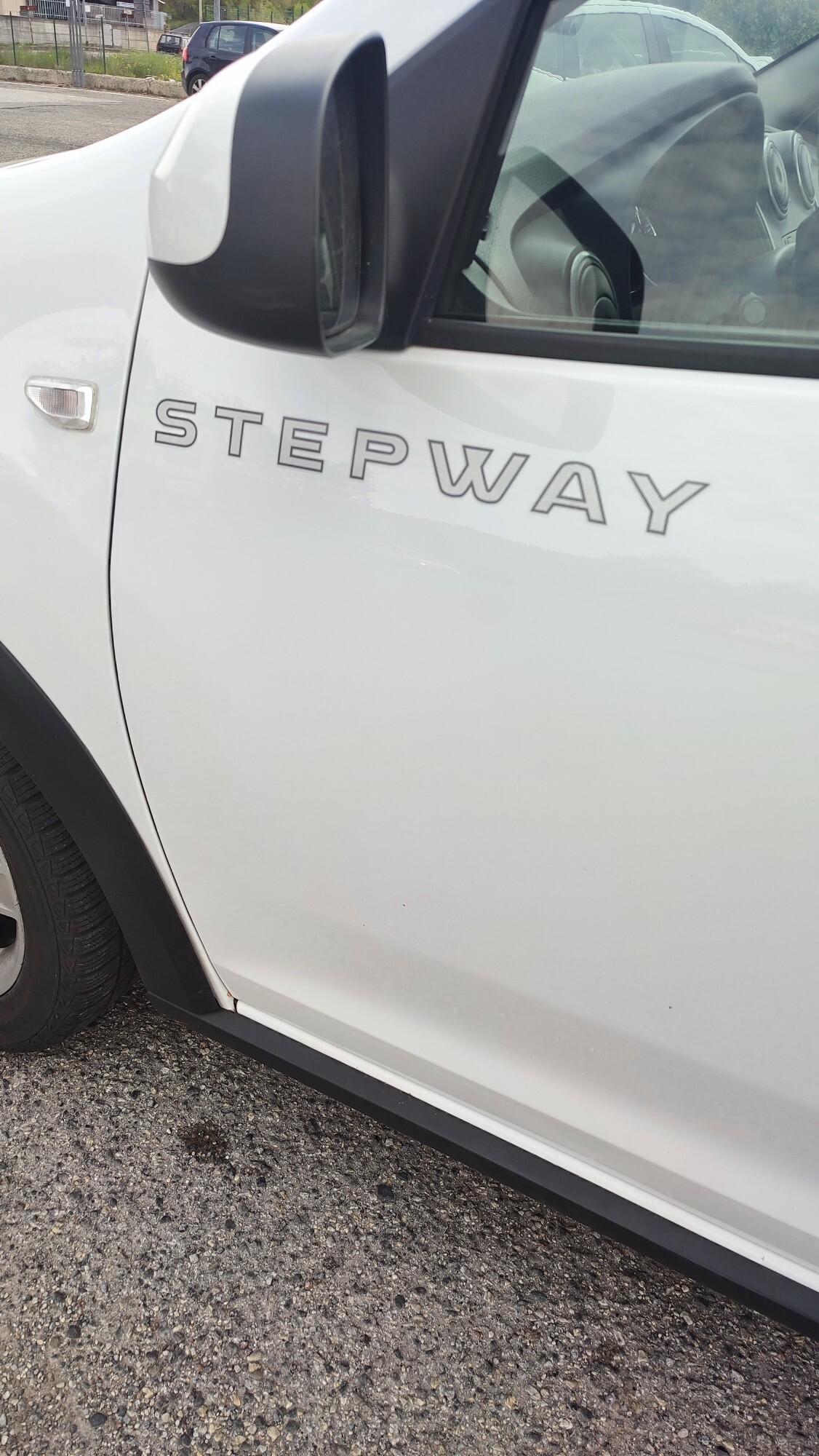 DACIA SANDERO STEPWAY 1.5 DCI 90 CV