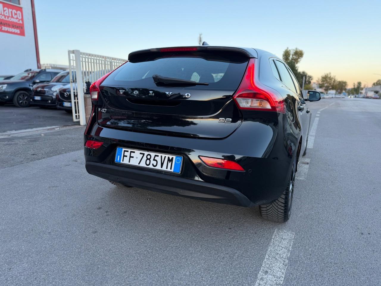 Volvo V40 D2 R-design Momentum