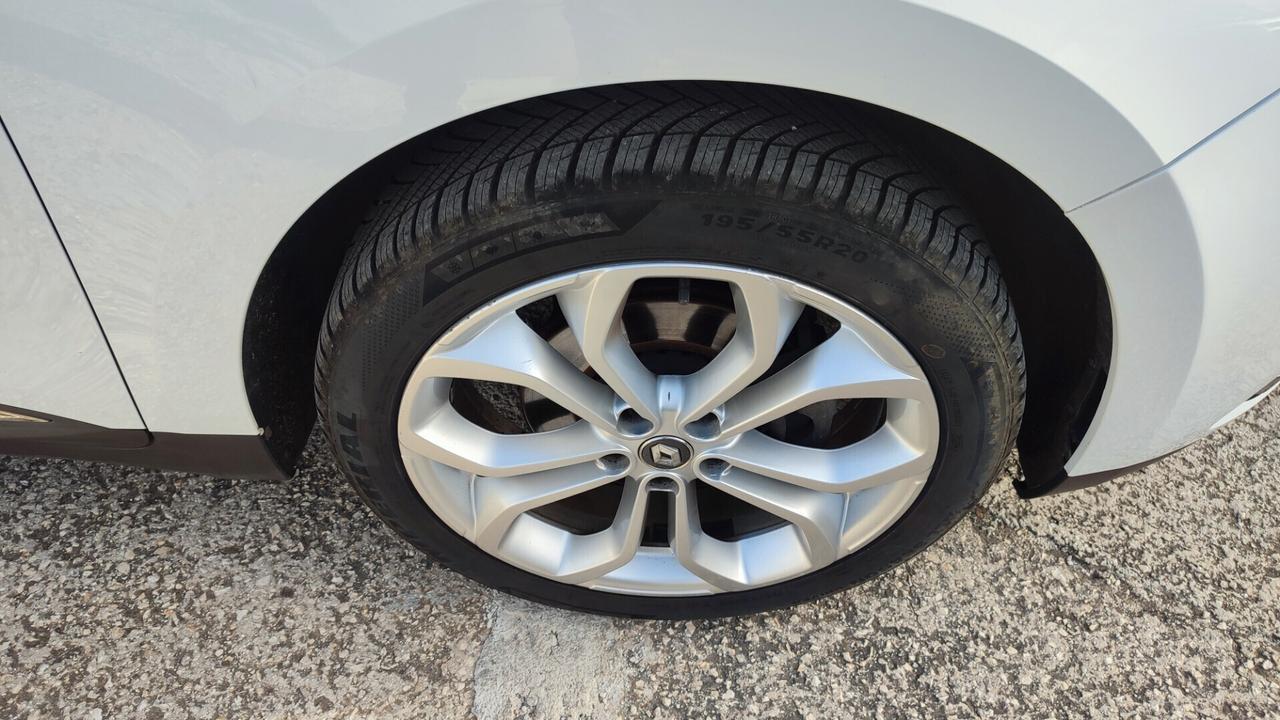 RENAULT SCENIC 5 POSTI