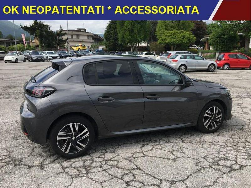 Peugeot 208 PureTech 100 Allure 5p NAVI + RETROCAMERA