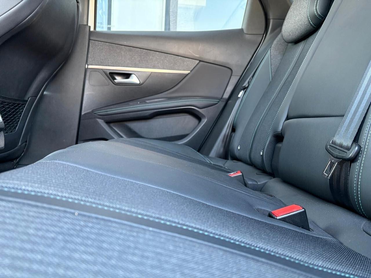 Peugeot 3008 ALLURE PACK BlueHDi 130 6mt SPOTICAR