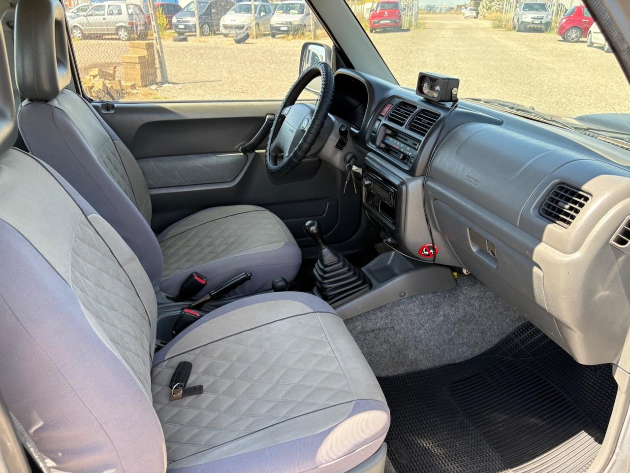 Suzuki Jimny 1.3i 16V cat 4WD JLX