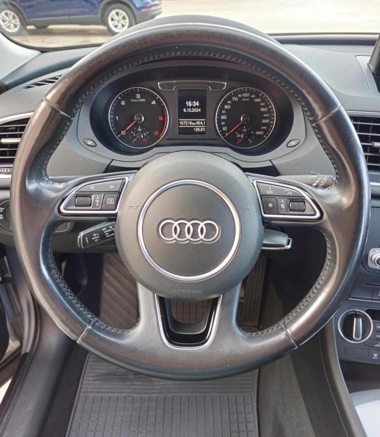 Audi Q3 2.0 TDI 120 CV Business