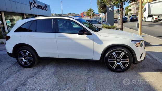 MERCEDES-BENZ GLC 220 d 4Matic Sport "NAVI"BLACK