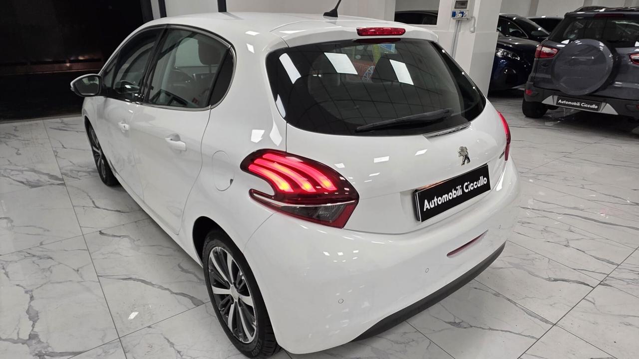 Peugeot 208 BlueHDi 75 5 porte Allure