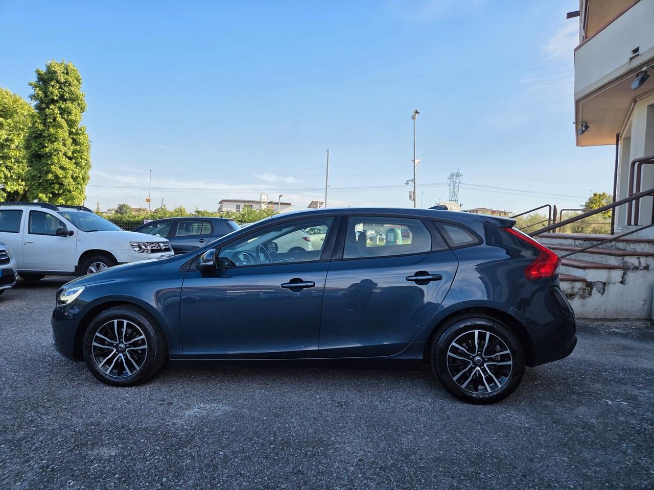 Volvo V40 D2 Momentum