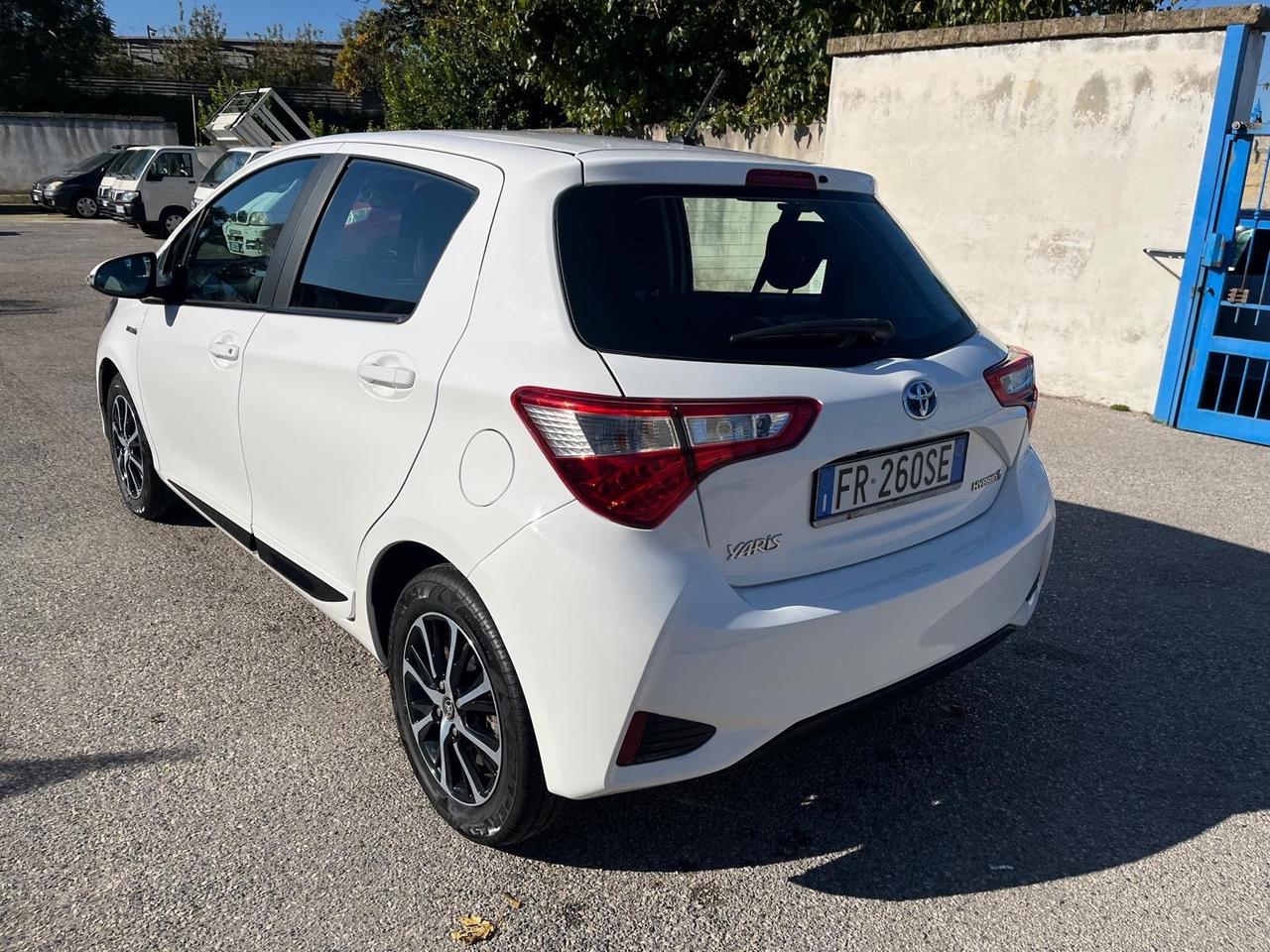 Toyota yaris 5p-1.5 hybrid -c.aut- km 87000-2018