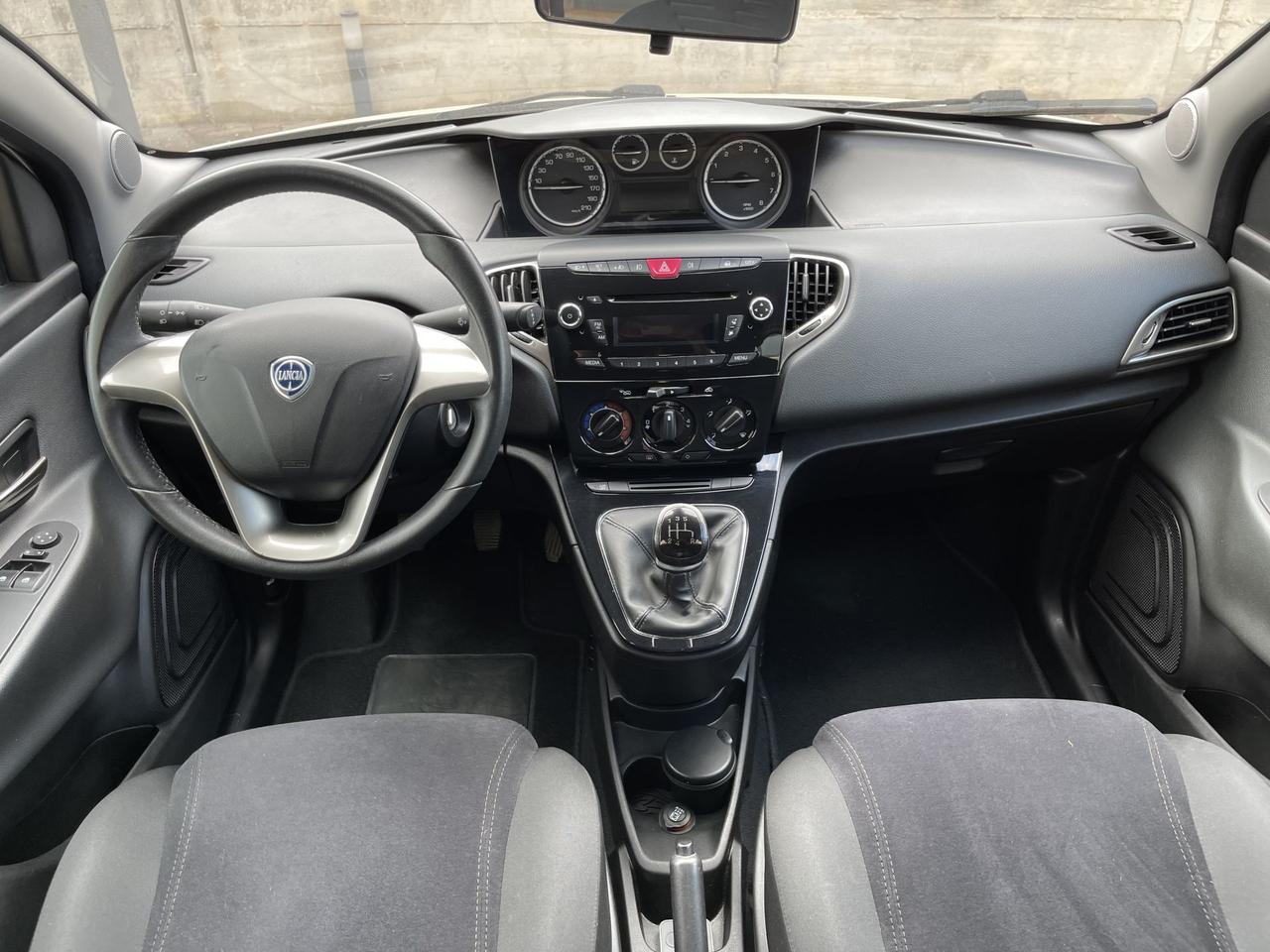 Lancia Ypsilon 1.2 69 CV 5 porte S&S Gold Cerchi "Perfetta"