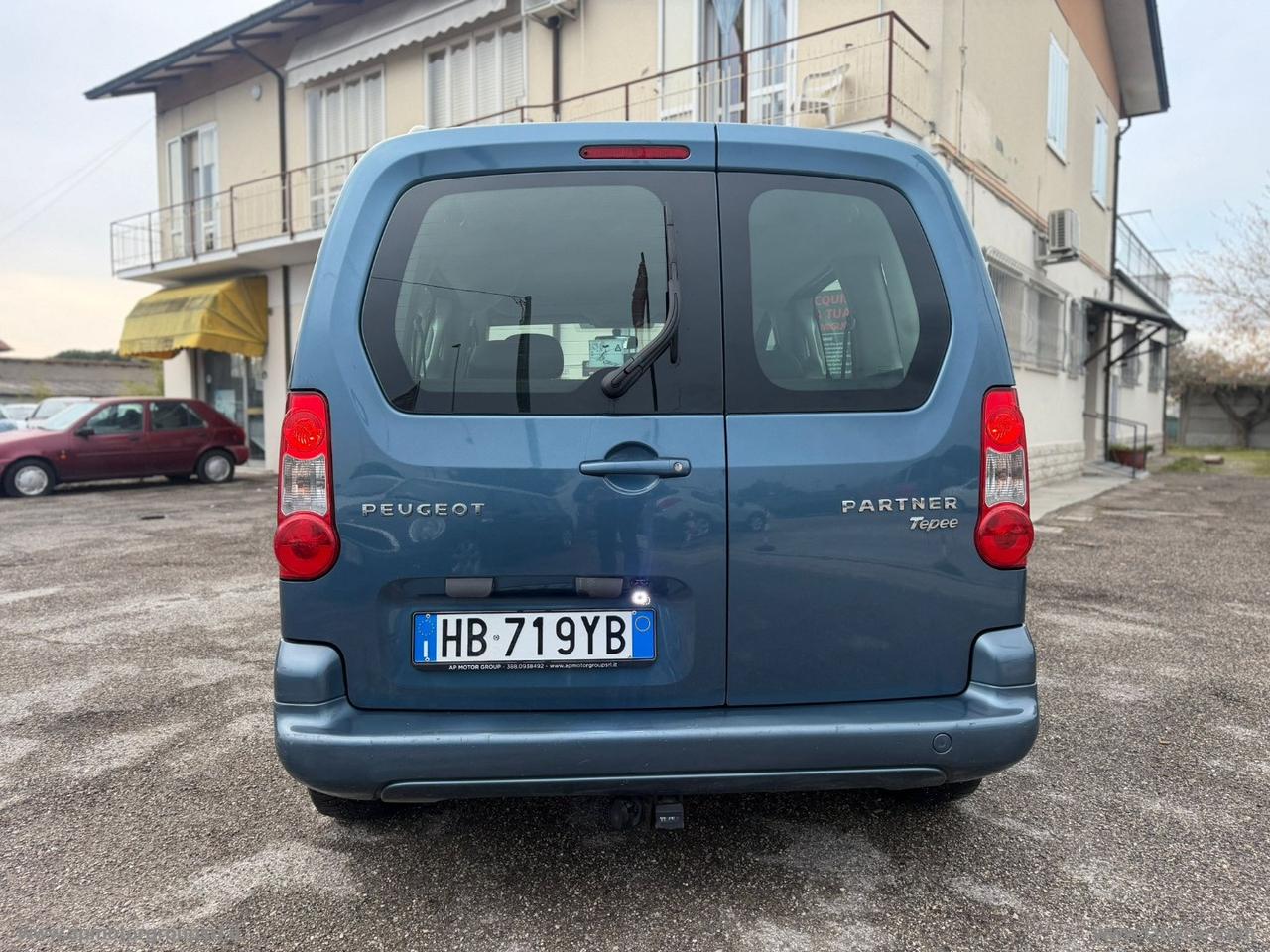 PEUGEOT Partner Tepee 1.6HDI 112CV Outdoor G.TRAINO