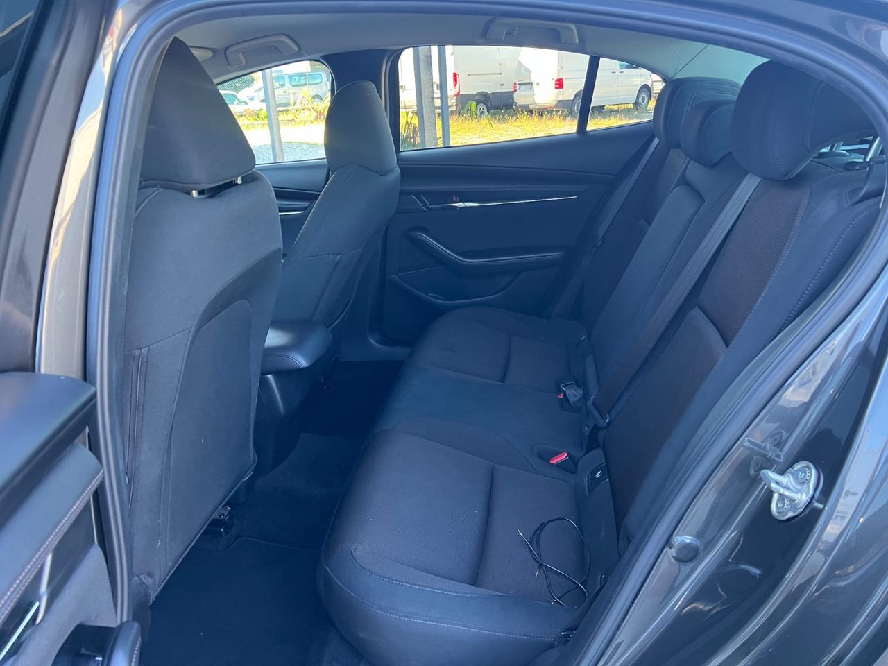 Mazda 3 2.0 m-hybrid sedan Executive FINANZIABILE