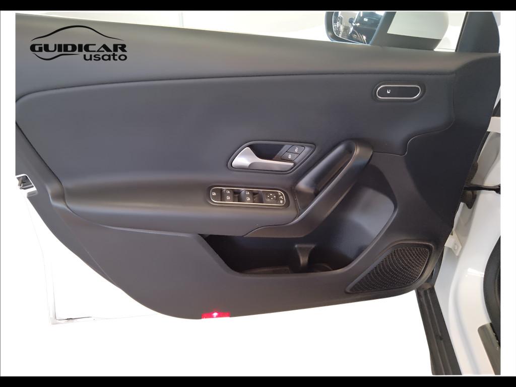 Mercedes-Benz Classe A - W177 2023 - A 180 d Advanced auto