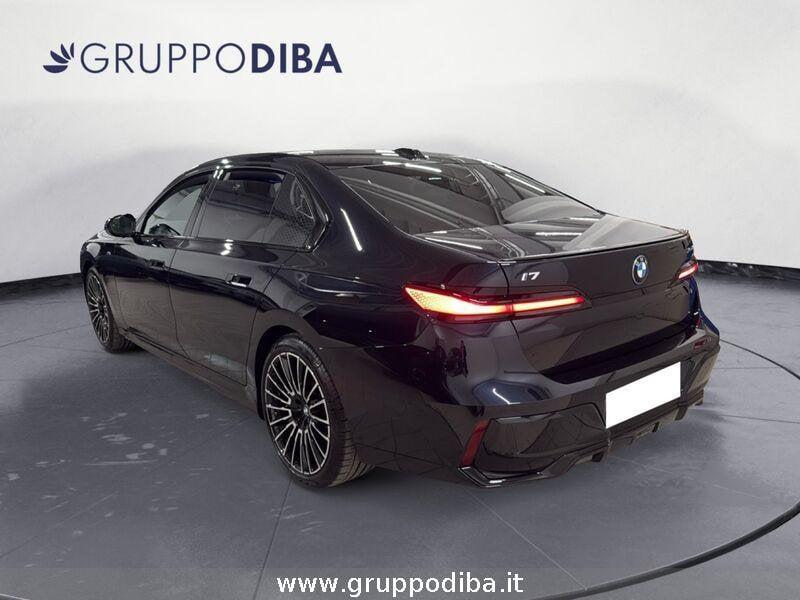 BMW Serie 7 G70 i7 xdrive60 MSport