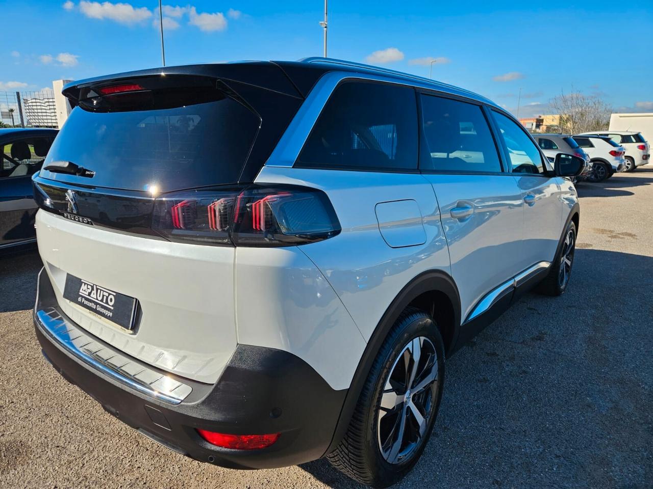 Peugeot 5008 Allure EAT6