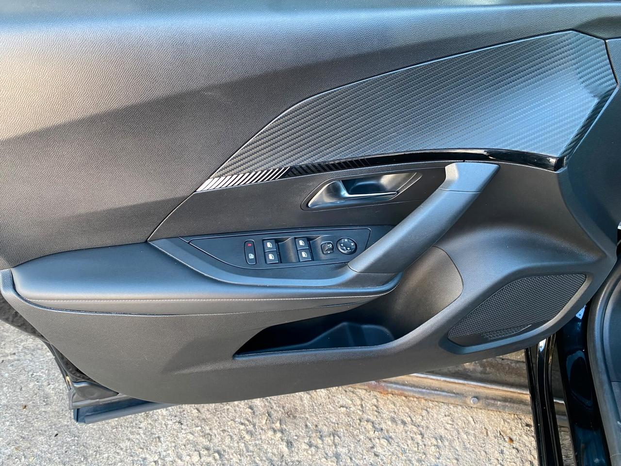 Peugeot 2008 PureTech 130 S&S EAT8 Allure CAMBIO AUTOMATICO