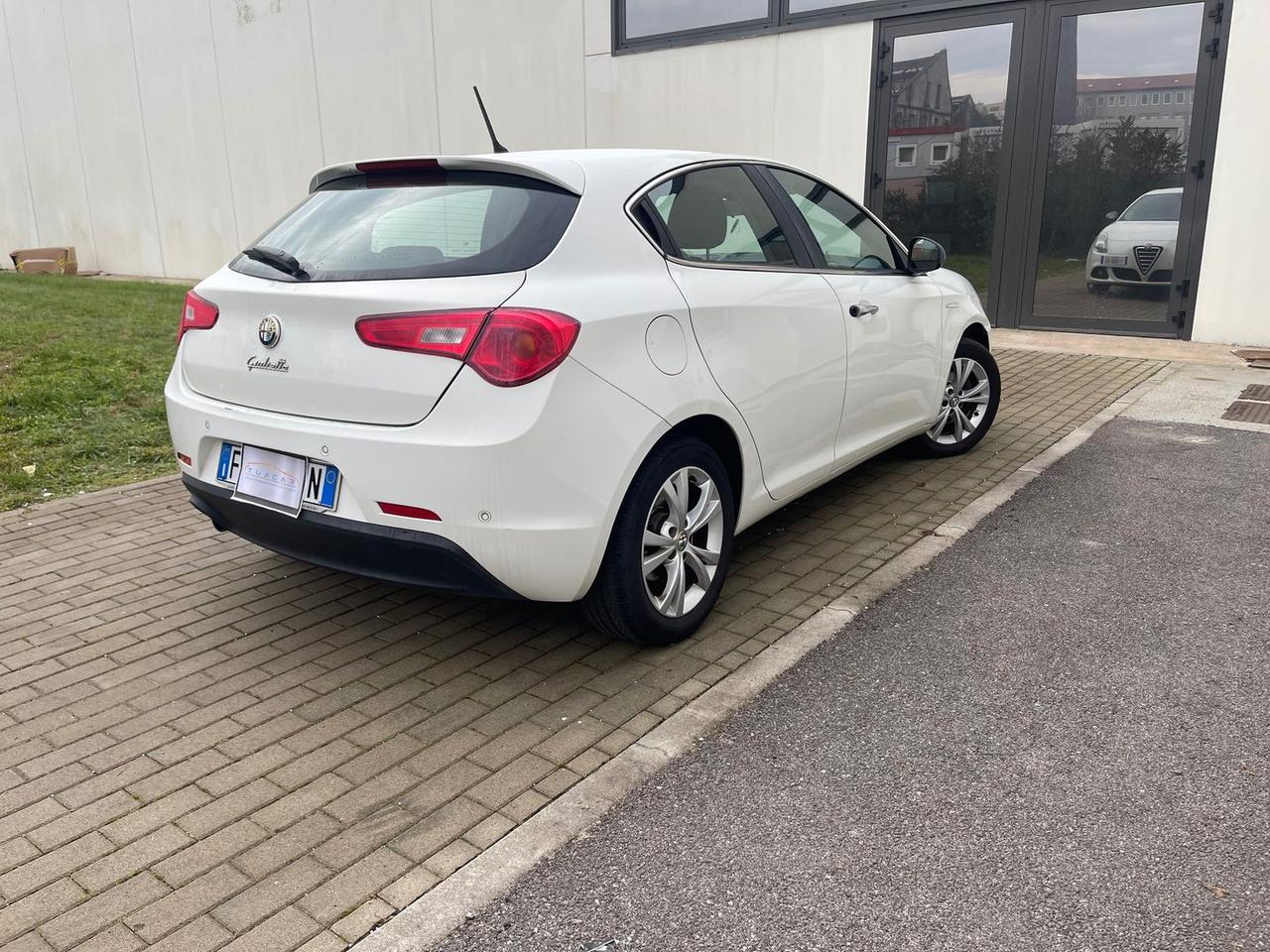 Alfa Romeo Giulietta Distinctive 1.6 JTDM 16V