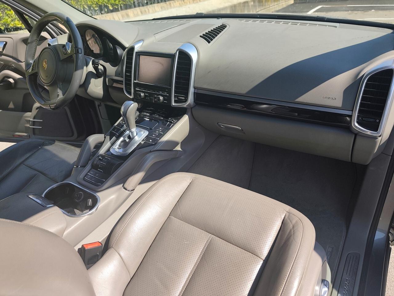 Porsche Cayenne 3.0 Diesel lavori certificati