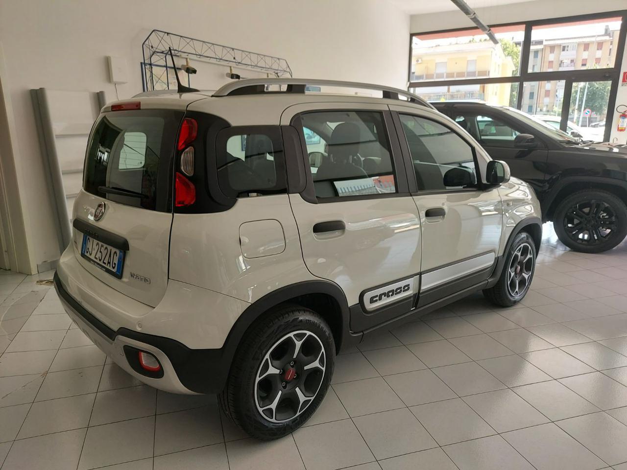 Fiat Panda City Cross Panda 1.0 firefly hybrid City Cross s&s 70cv 5p.ti