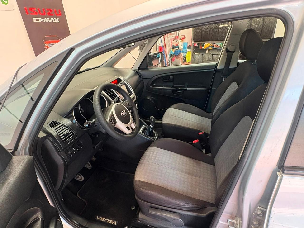 KIA VENGA GPL orig.KIA 1.4 CV 90 Per NEOPATENTATI Km 200.906 garanzia 12 mesi