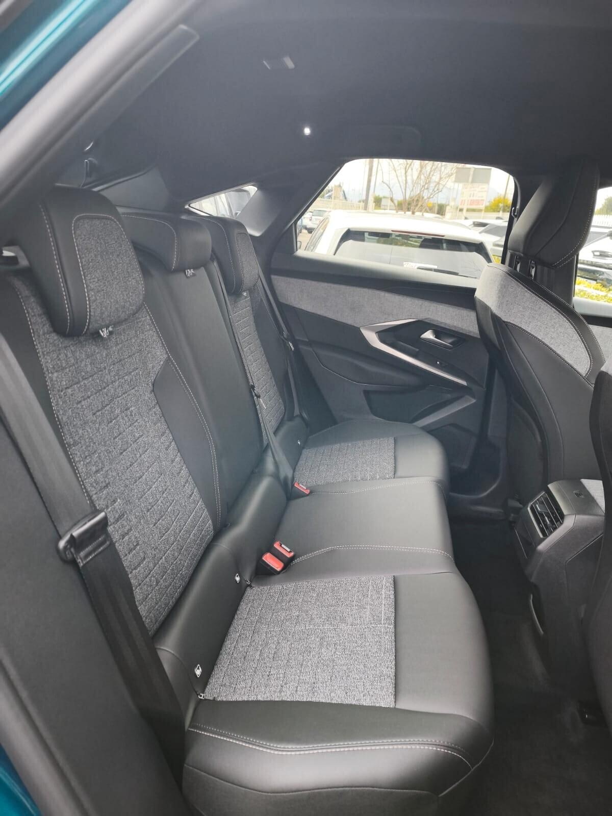 Peugeot 3008 PROMO FAST Hybrid 145 e-DCS6 Allure Business