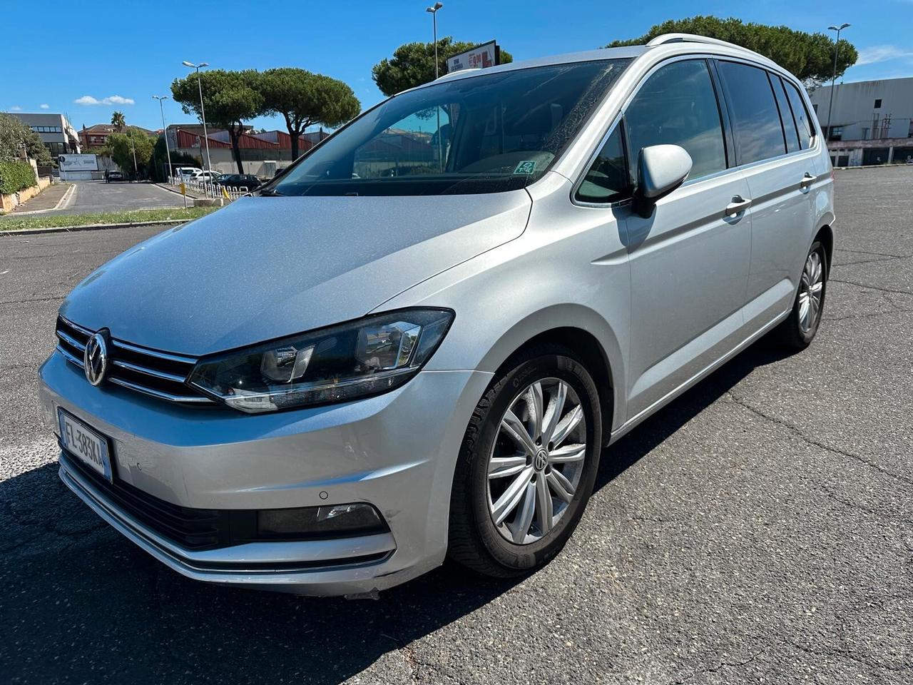 Volkswagen Touran 2.0 TDI 150 CV SCR DSG Executive BlueMotion Tech.