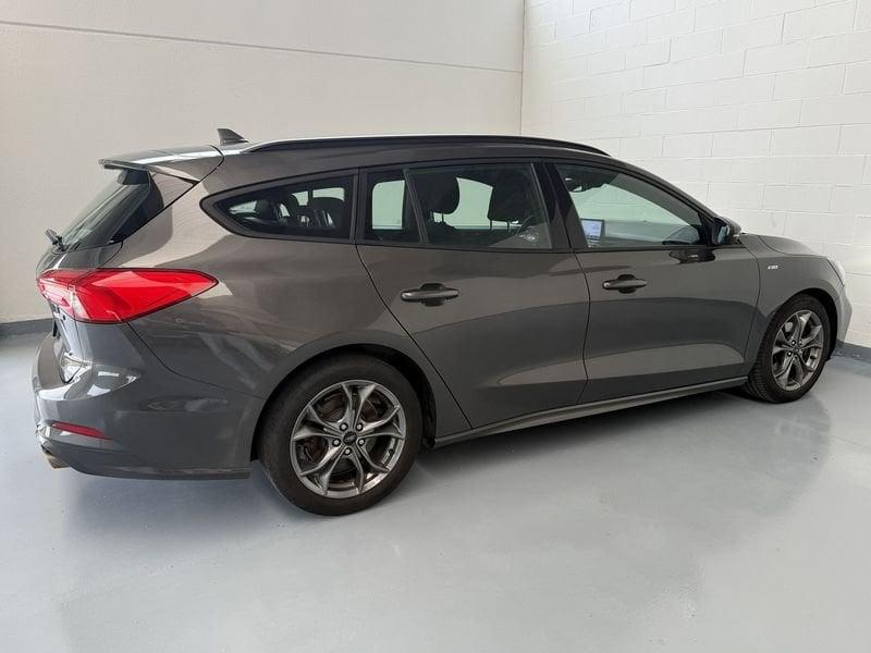 Ford Focus 1.0 EcoBoost Hybrid 125 CV SW ST Line