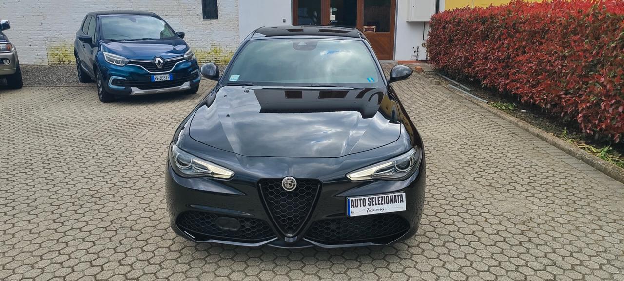 Alfa Romeo Giulia 2.2 Turbodiesel 210 CV AT8 AWD Q4 Estrema