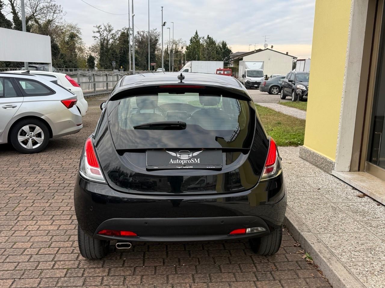 Lancia Ypsilon 1.0 FireFly 5 porte S&S Hybrid Gold SOLI 5MILA KM