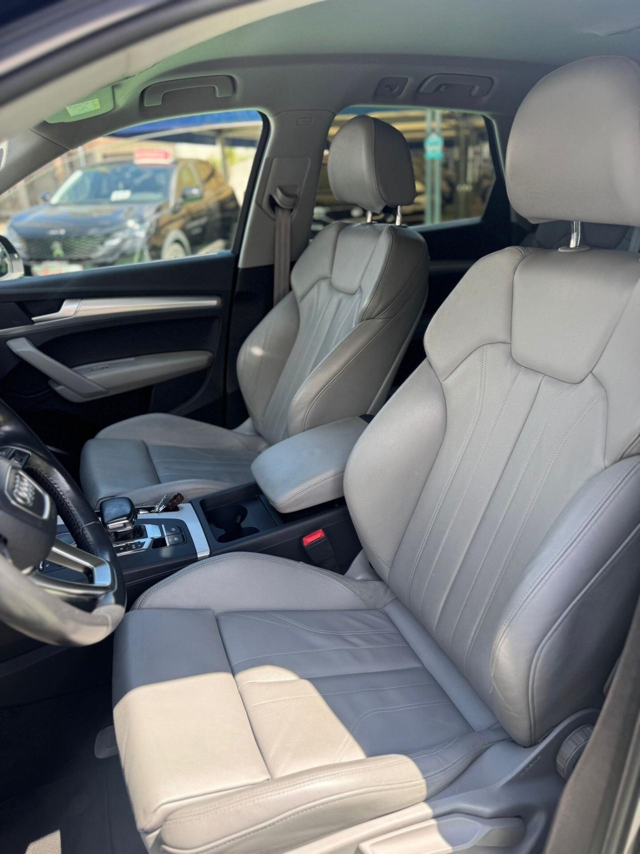 Audi Q5 2.0 TDI quattro S tronic Business Sport