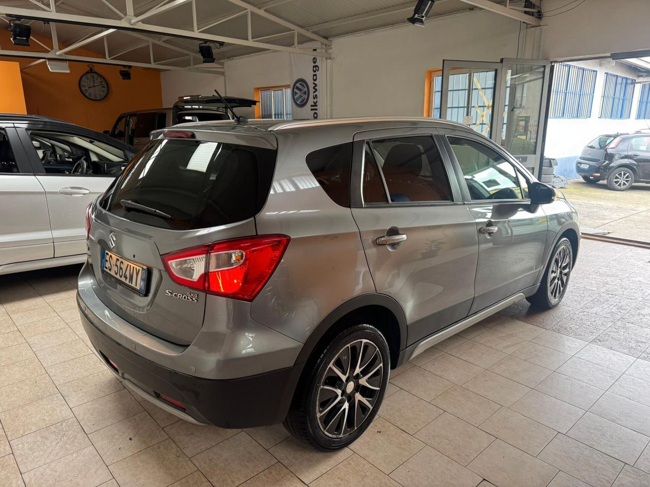 Suzuki S-Cross 1.6 DDiS STAR VIEW (88 KW)