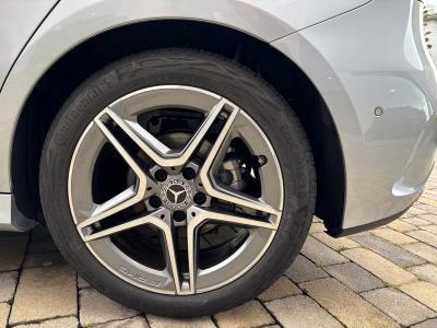 Mercedes-Benz A 180 Automatic AMG Line Advanced Plus LED-NAVI-18"