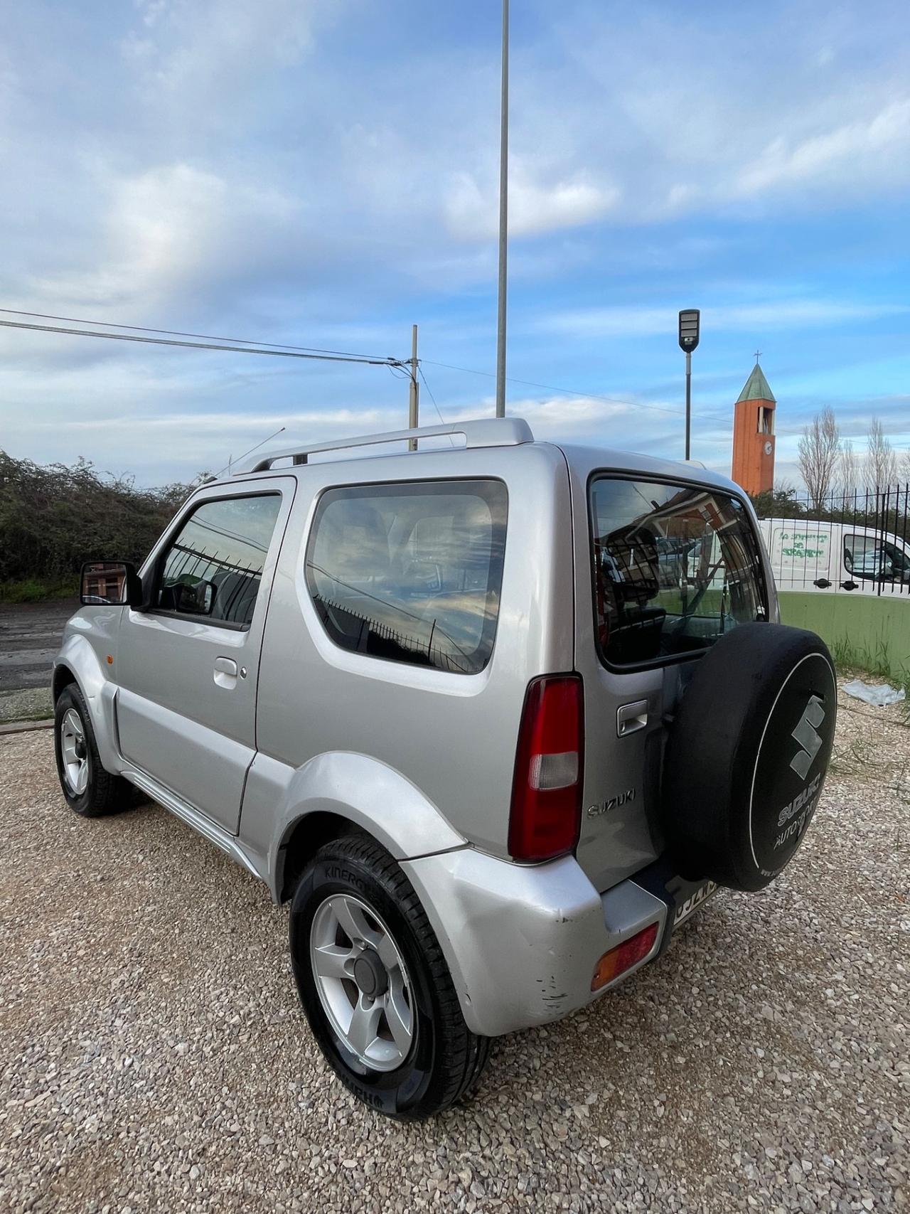 Suzuki Jimny 1.3i 16V cat 4WD JLX Più