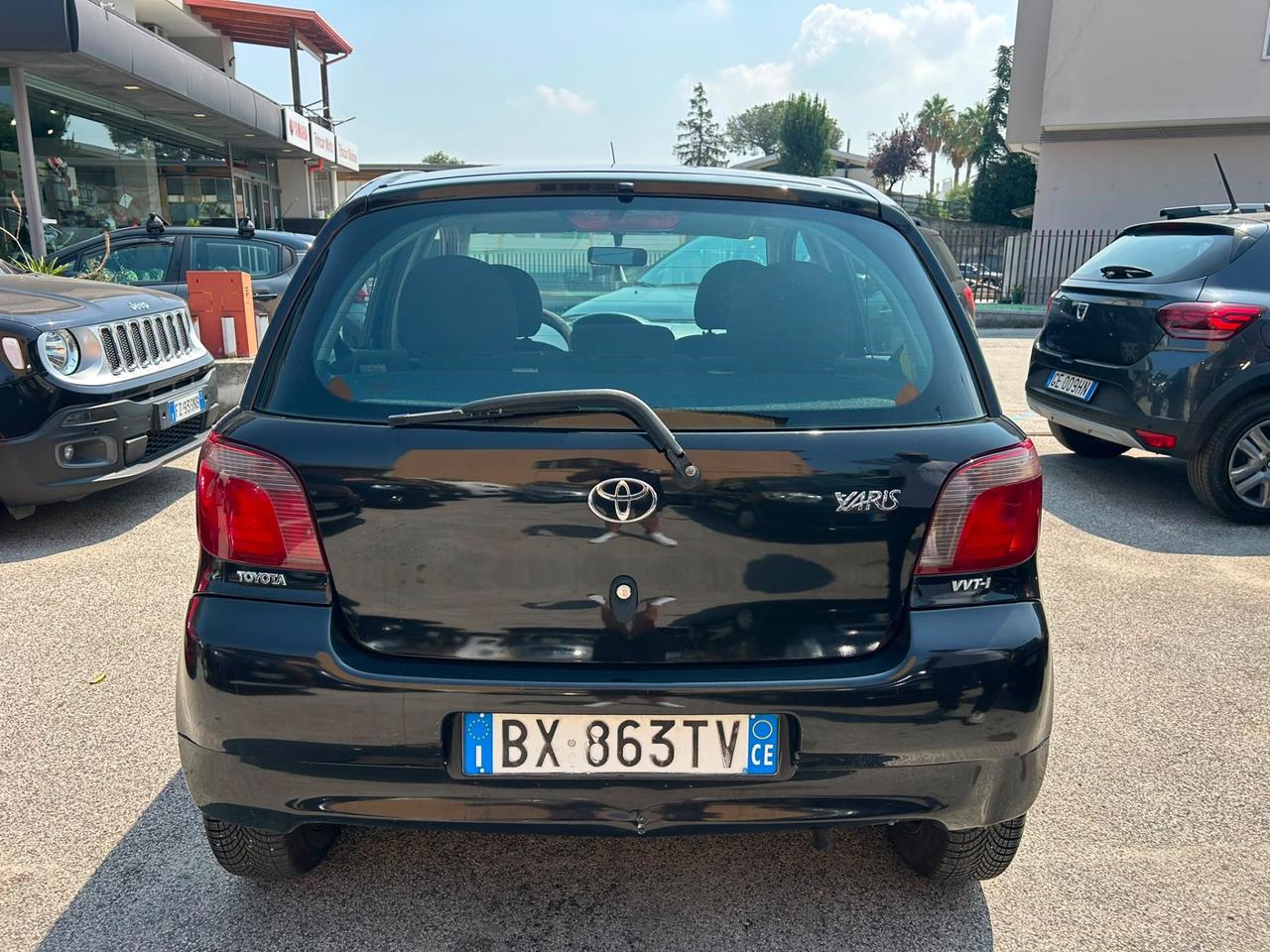Toyota Yaris 1.0i 16V cat 5 porte Sol