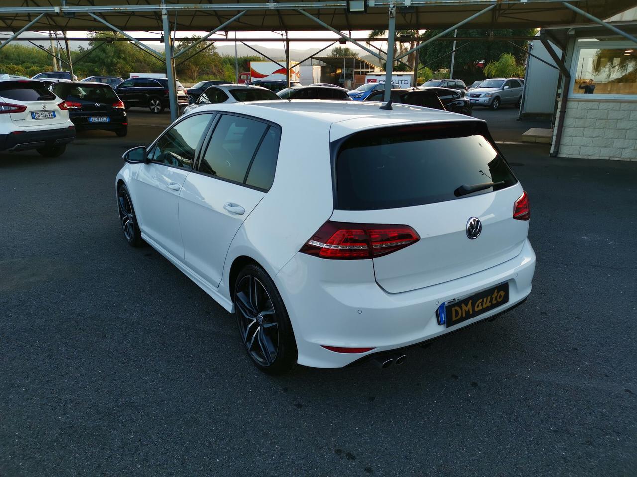 Volkswagen Golf 2.0 TDI 5p. R-Line