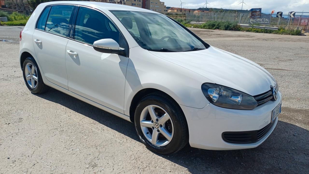 Volkswagen Golf 1.6 TDI DPF 5p. Highline