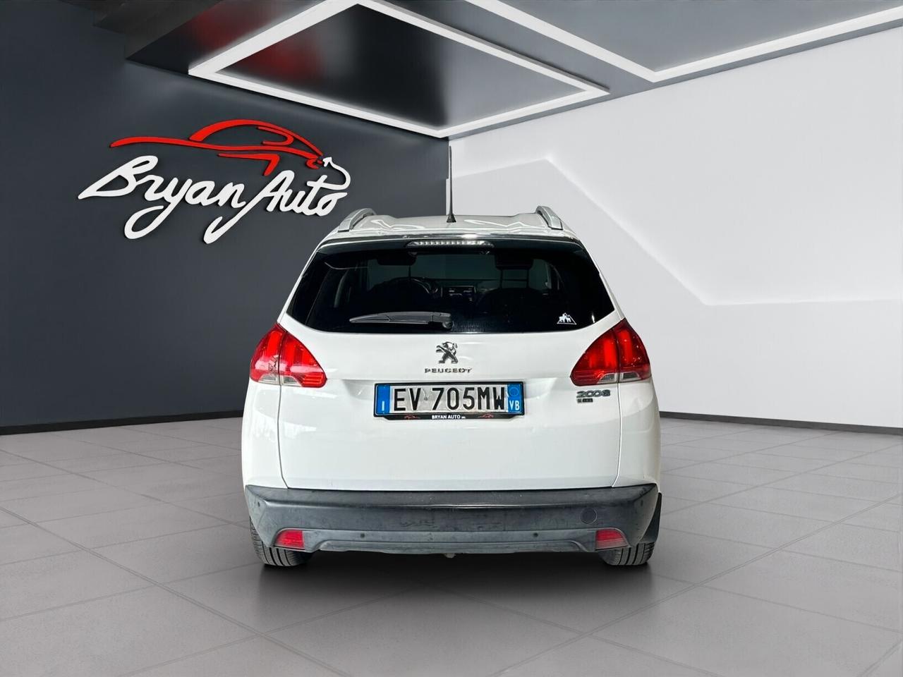 Peugeot 2008 1.6 HDi 92 CV Urban Cross