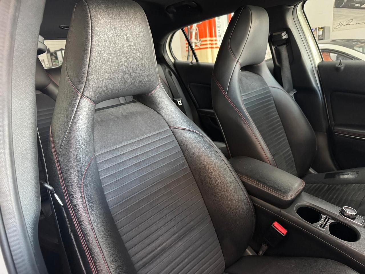Mercedes-benz GLA 200 CDI Automatic 4Matic Premium TENUTA BENISSIMO SUBITO DISPONIBILE