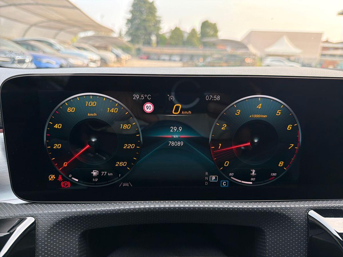 Mercedes-Benz CLA Shooting Brake 200 Premium auto