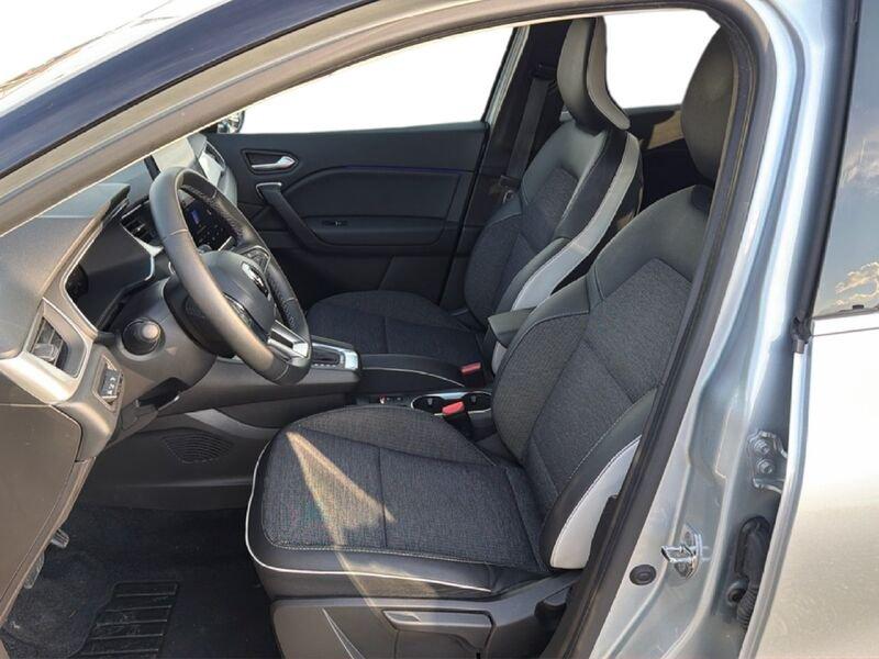 Renault Captur E-Tech hybrid 1.6 E-TECH HEV 105 TECHNO FAST TRACK AT