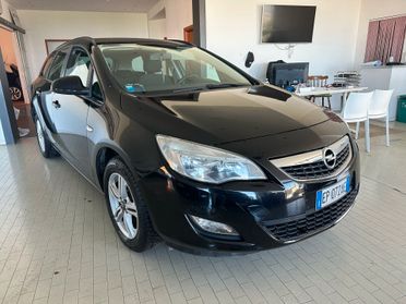 Opel Astra 1.4 Turbo 120CV Sports Tourer Cosmo