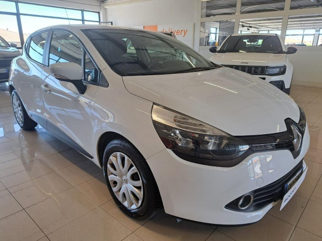 RENAULT Clio IV 2012 - Clio 5p 1.2 Live 75cv