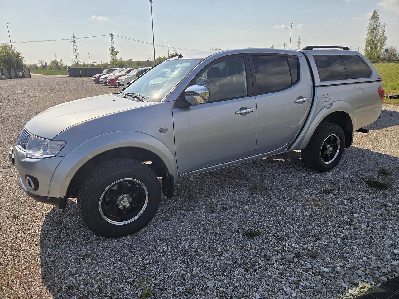MITSUBISHI L200 DOPPIA CABINA