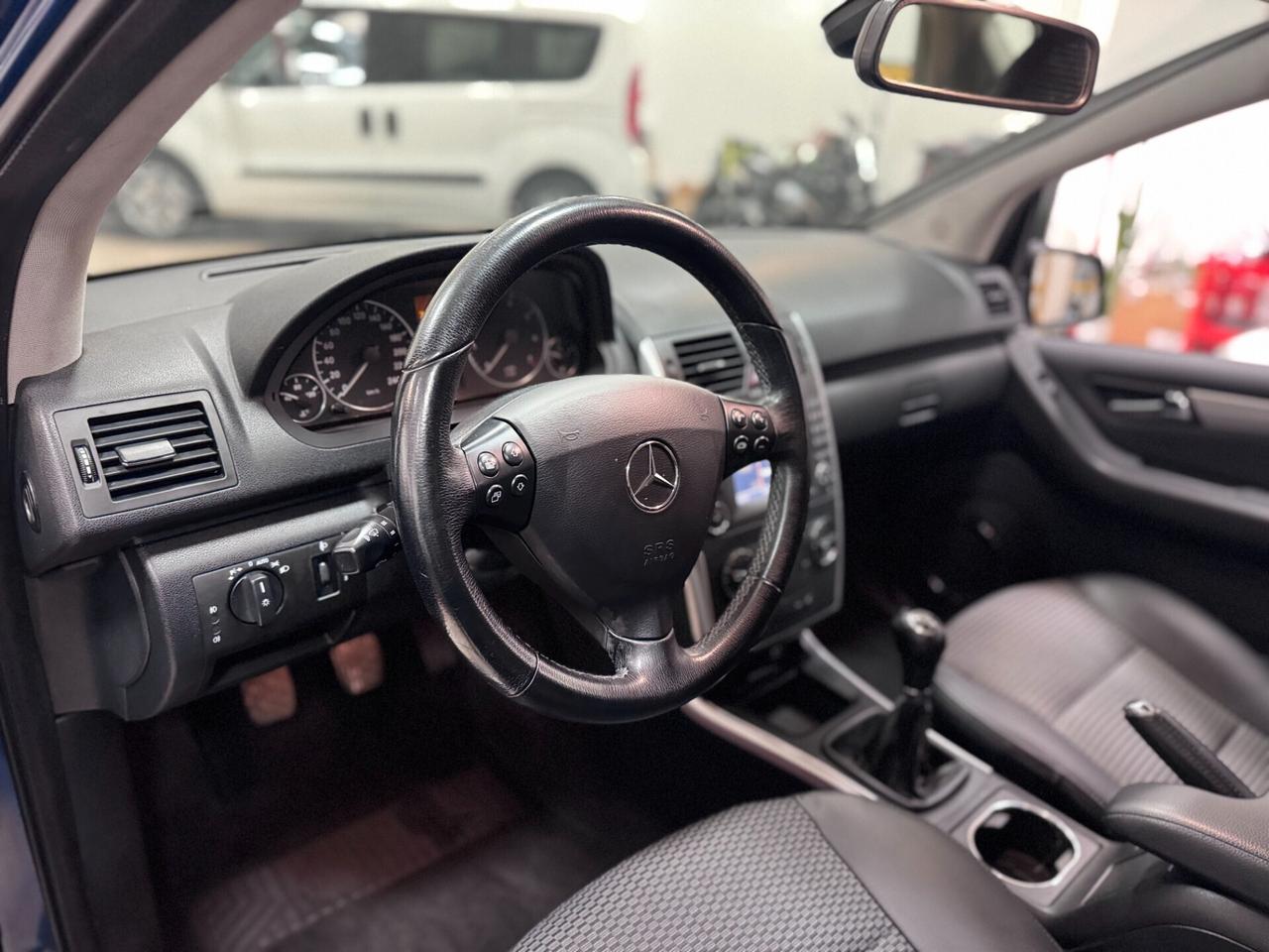 Mercedes-benz A 160 BlueEFFICIENCY Elegance