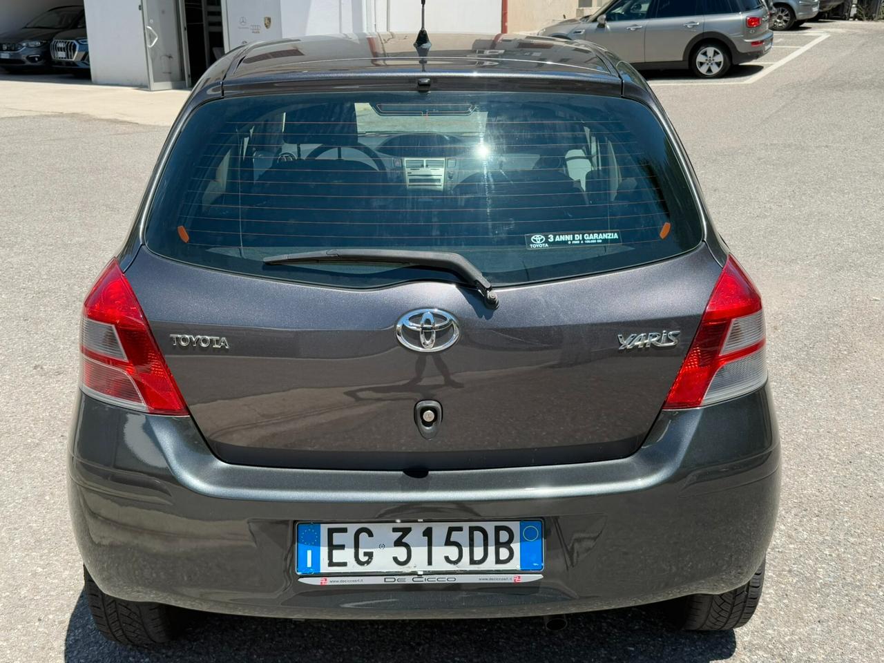 Toyota Yaris 1.0 5 porte Sol