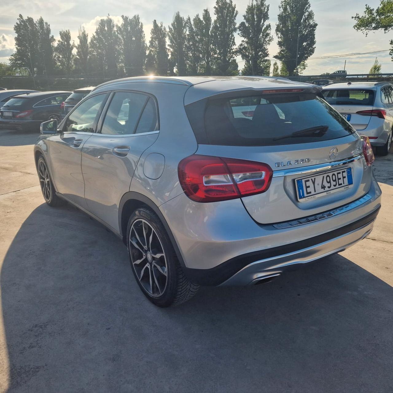 Mercedes-benz GLA 220 d Automatic Premium